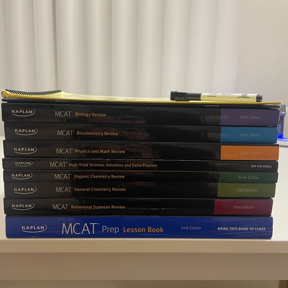 Kaplan MCAT Prep Book Set - Multicolor